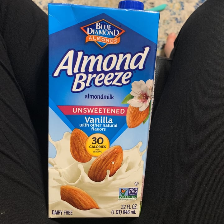 review photo of Blue Diamond Almond Milk Original shared by @tabithadoglover on 30 May 2021 - review