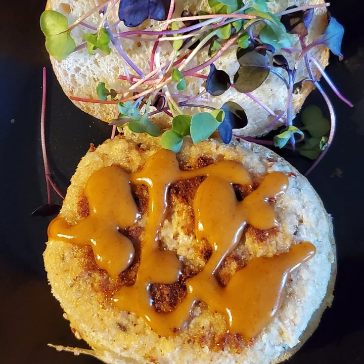 photo of Hungry Planet Hungry Planet Crab Cakes shared by @petebk on  06 Oct 2020 - review