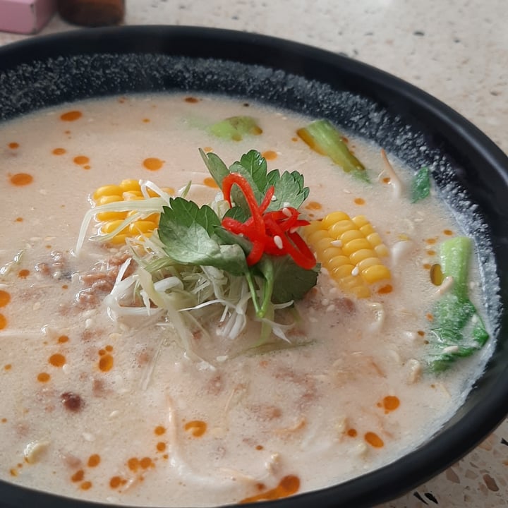 photo of KYND COMMUNITY Creamy Tan Tan Ramen shared by @plantsfeelthough on  07 Apr 2021 - review