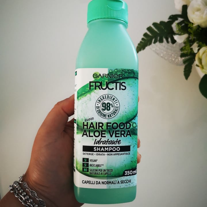 photo of Garnier Shampoo hair food aloe vera shared by @simomalu on  09 May 2021 - review