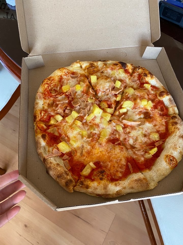 photo of Hervíboro Cocina Vegana Pizza hawaiana shared by @sandramsr on  09 Mar 2020 - review