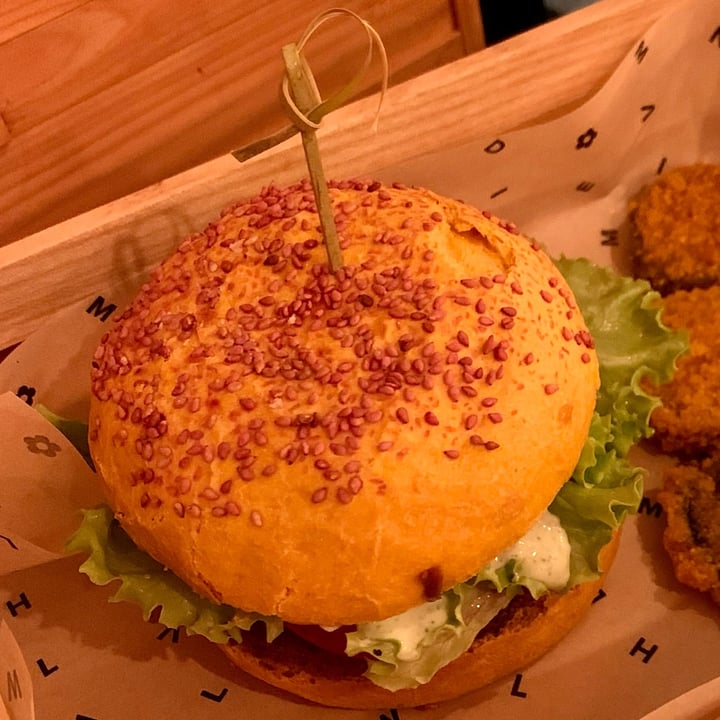 photo of Flower Burger Hercules Burger shared by @adele91m on  23 Sep 2022 - review