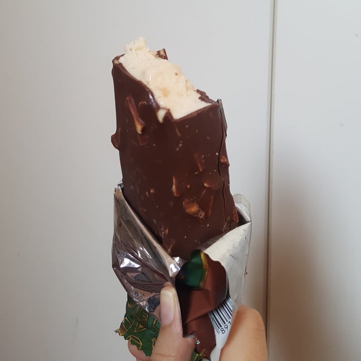 photo of Kibon  Magnum De Amêndoas shared by @isabelcb on  20 Sep 2021 - review