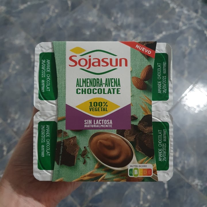 photo of Sojasun Yaourts sojasun Chocolat Amande Avoine shared by @beafferreira on  18 Sep 2021 - review