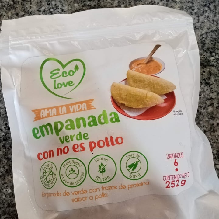 photo of Ecolove Empanadas Con No Es Pollo shared by @simplyhenna on  23 Mar 2022 - review