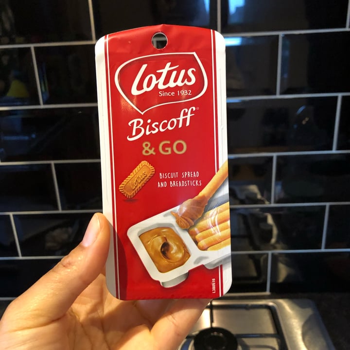 photo of Lotus Biscoff Biscoff & Go shared by @southernveganupnorth on  31 Oct 2021 - review