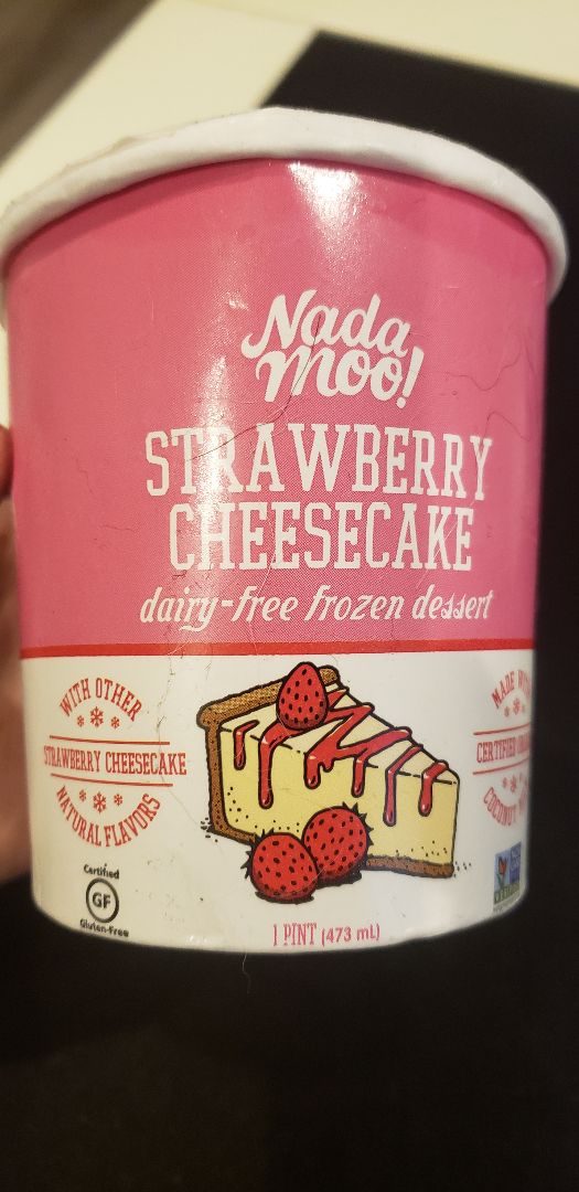 photo of NadaMoo! Strawberry Cheesecake shared by @ambularfortheanimals on  28 May 2019 - review
