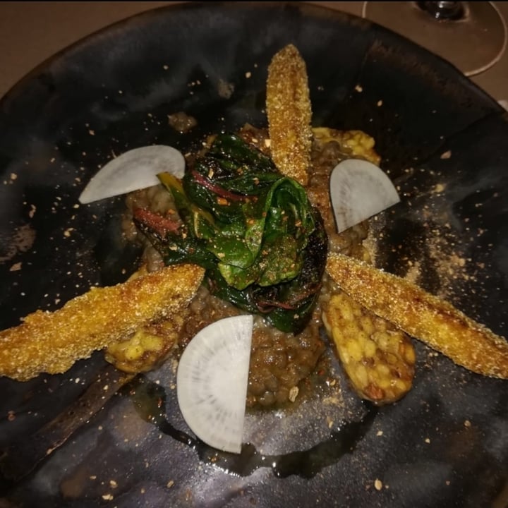 photo of Sottobosco Bistrot Tempeh di lenticchie fritto, con lenticchie in umido,cime di rapa e polvere di finferli shared by @grilla on  31 Mar 2022 - review