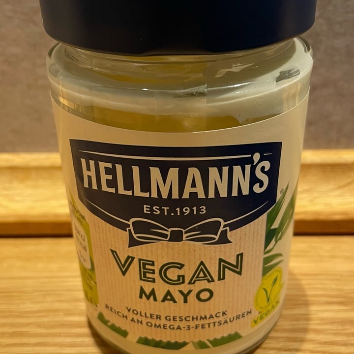 review photo of Hellmann’s Hellman’s Vegan Mayonnaise shared by @giuphi on 31 Jan 2022 - review