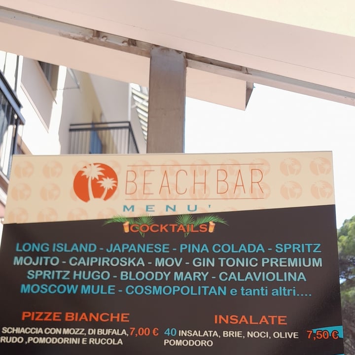 photo of BEACH BAR Burger vegetale shared by @annaveglover on  26 Jul 2022 - review