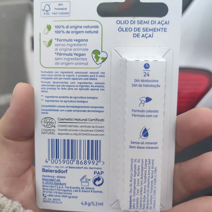 photo of Labello Naturally Vegan - Açai Beere und Sheabutter shared by @eleonora22 on  17 Mar 2022 - review