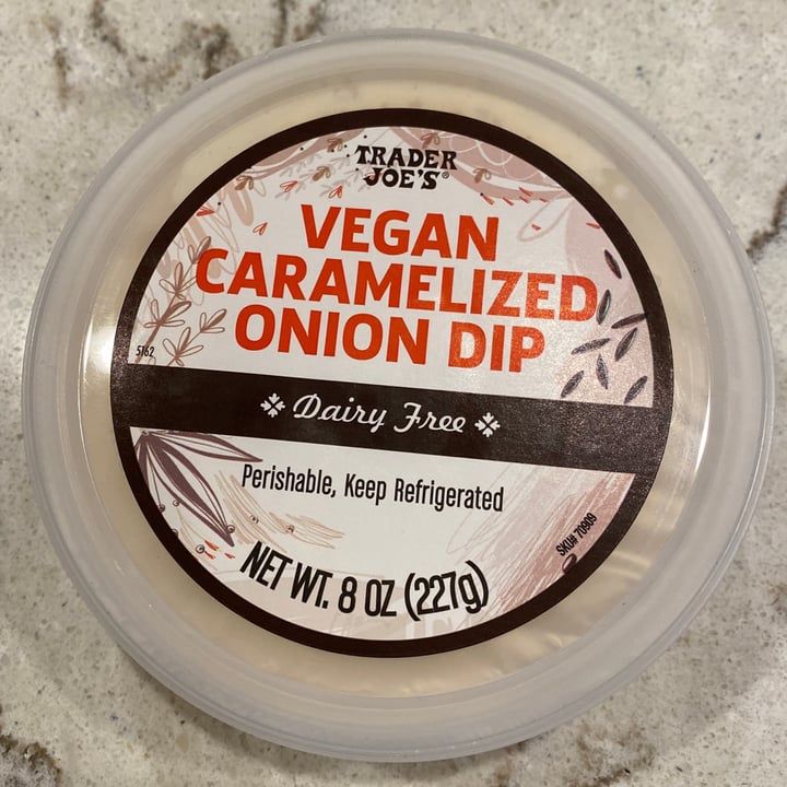 photo of Trader Joe's Vegan Caramelized Onion Dip shared by @snl017 on  27 Dec 2021 - review