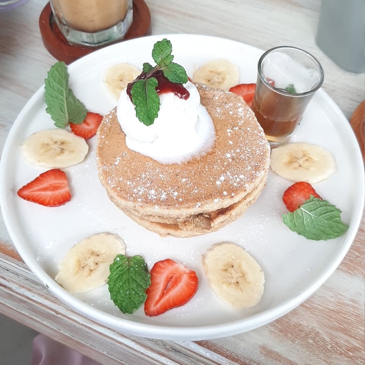 photo of I Am Vegan Babe Cafe Pancakes shared by @plantsfeelthough on  11 Mar 2021 - review