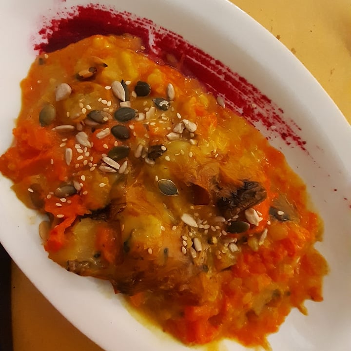photo of Selezione Naturale Parmigiana con crema di zucca patate e funghi shared by @giulia4la on  02 Nov 2021 - review