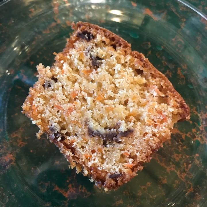 photo of California Bakery Almond carrot cake shared by @mariott on  08 Apr 2022 - review