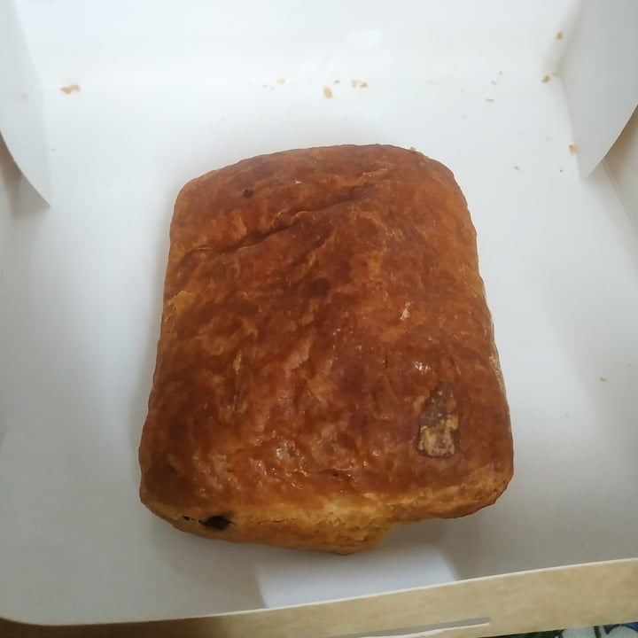 review photo of Esselunga Fagottino vegano al cioccolato shared by @cecib on 21 Apr 2022 - review