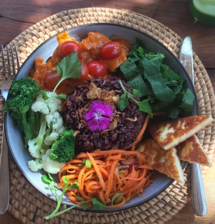 photo of Cashew Tree Buddha Bowl shared by @annap on  20 Dec 2019 - review
