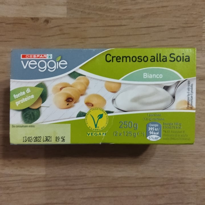 photo of Despar Veggie Yogurt Cremoso Alla Soia Bianco shared by @ambra- on  01 Feb 2022 - review