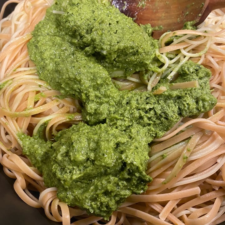 Trader Joe's Vegan Kale, Cashew & Basil Pesto Review abillion