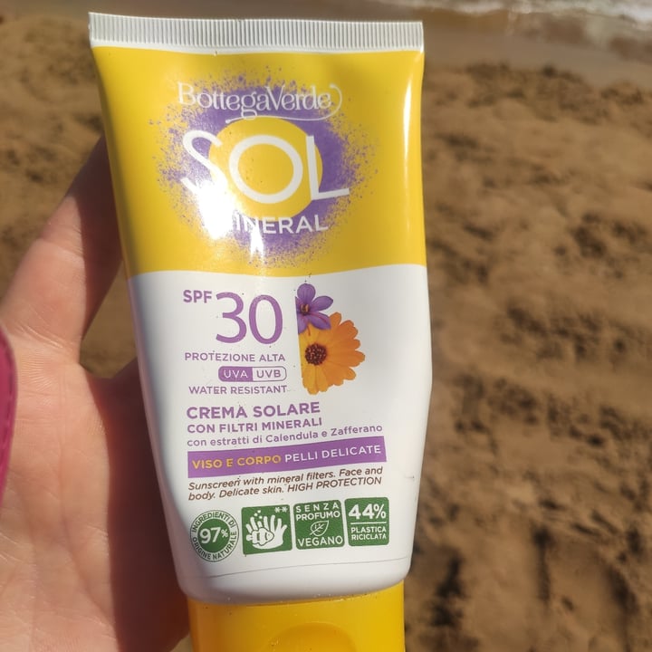 photo of Bottega Verde sol mineral 30 shared by @noemimanuelavalente on  20 Aug 2022 - review