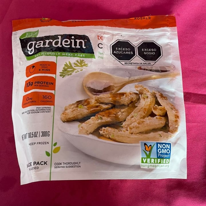 photo of Gardein chick'n fingers shared by @moreofvn on  29 Jun 2022 - review
