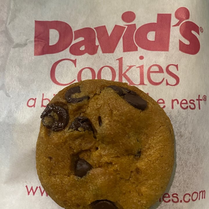 review photo of David's Cookies Vegan Cookies shared by @camilamarchand on 24 May 2021 - review