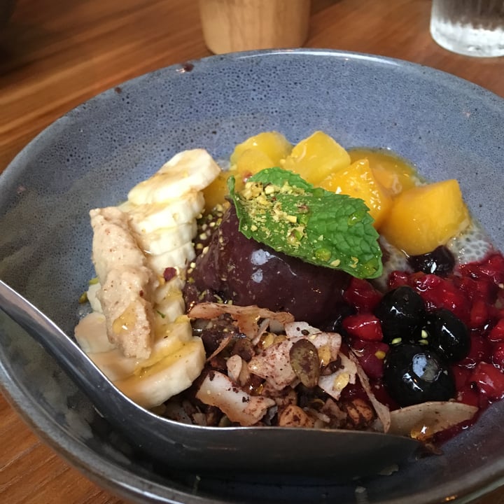 photo of Free the Robot Açaí and Chia Bowl shared by @vikas on  20 Jun 2018 - review