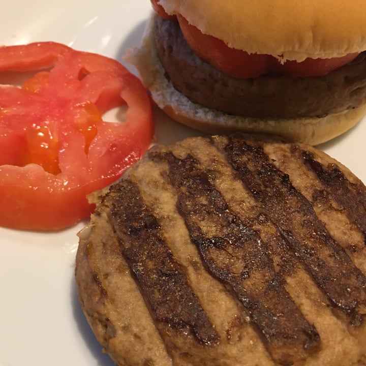 photo of Green Cuisine Burgers shared by @valeriadess on  11 Jun 2022 - review