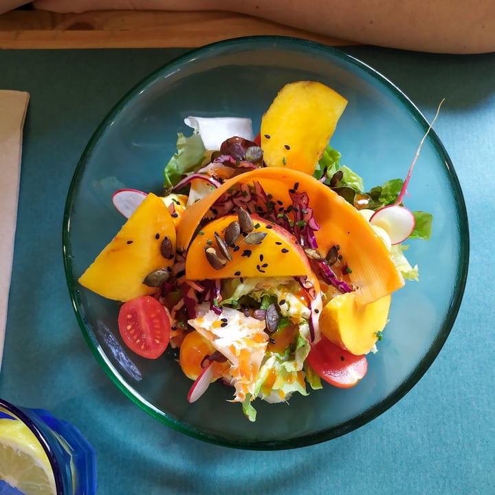review photo of La Fresca Amanida De Fruita shared by @marinarp12 on 01 Feb 2022 - review