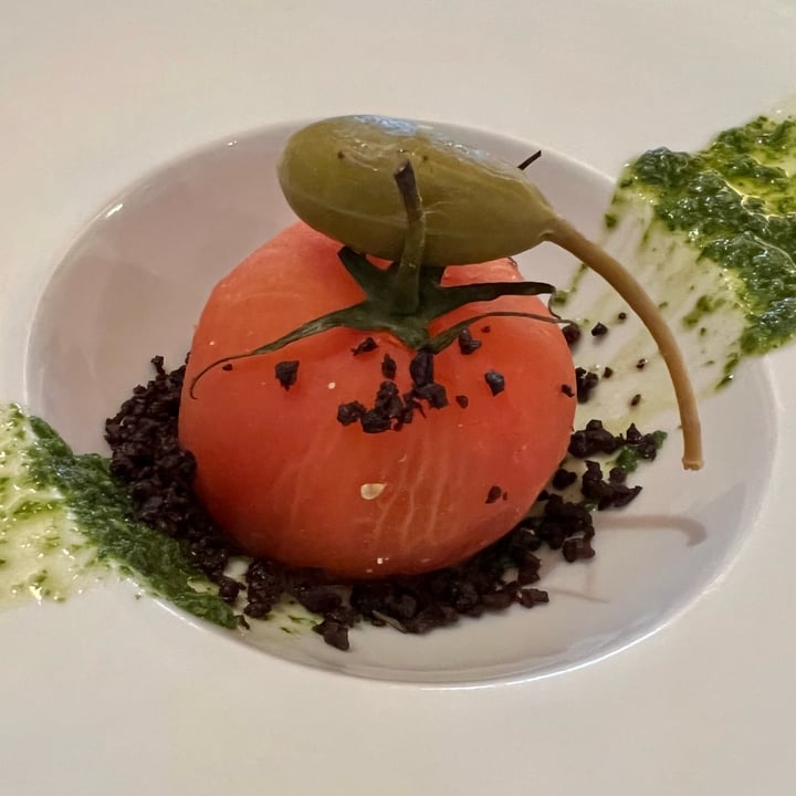 photo of Lo Fai Scrigno di pomodoro ripieno di olive con salsa al prezzemolo shared by @marina1982 on  24 Sep 2022 - review