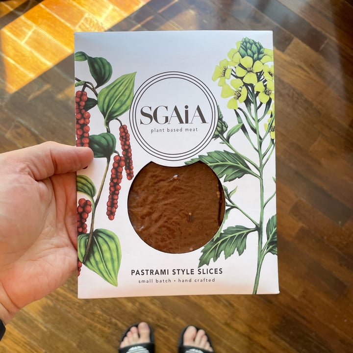 review photo of Sgaia Pastrami Style Slices shared by @cachondovegano on 01 May 2022 - review