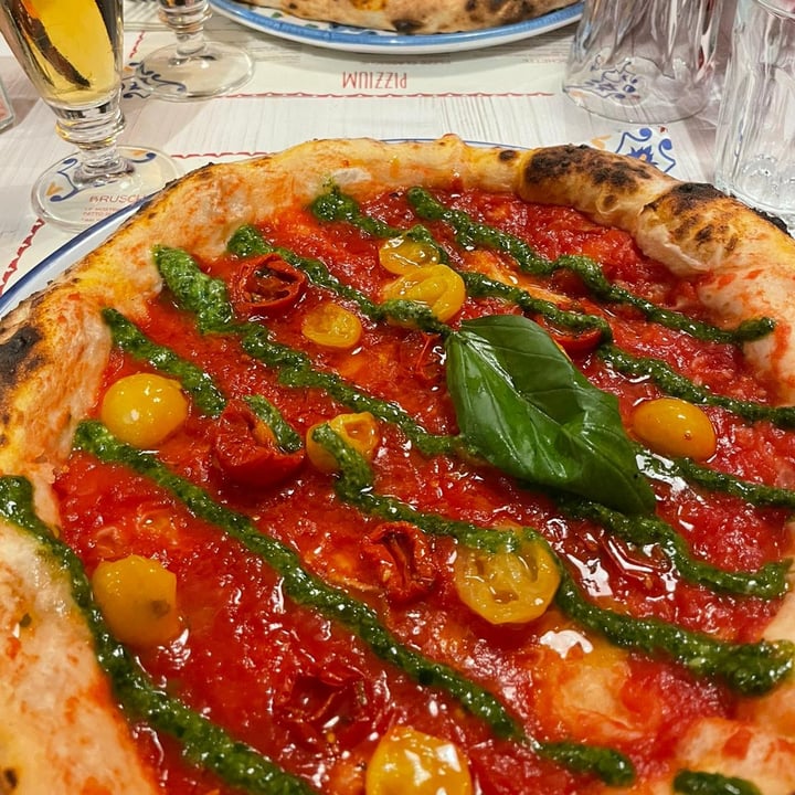photo of Pizzium - Seregno Pizza Liguria con base pomodoro shared by @cfep on  31 Mar 2022 - review