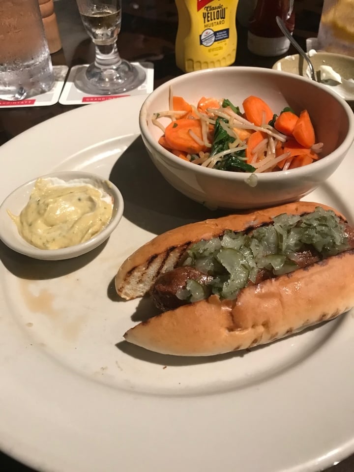 review photo of Grand Hyatt Singapore Beyond Sausage Hot Dog shared by @charliem on 02 Mar 2020 - review