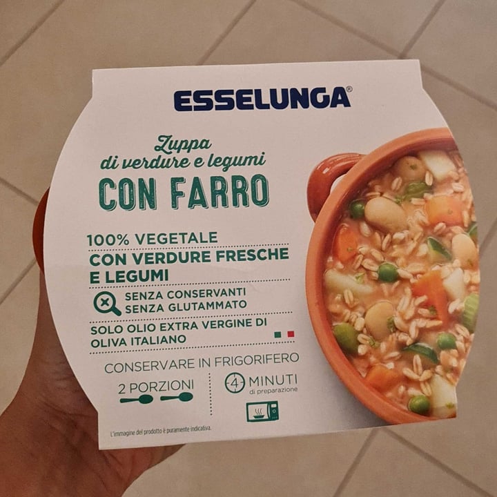 photo of  Esselunga Zuppa di verdura e legumi con farro shared by @denise1993 on  29 Apr 2022 - review