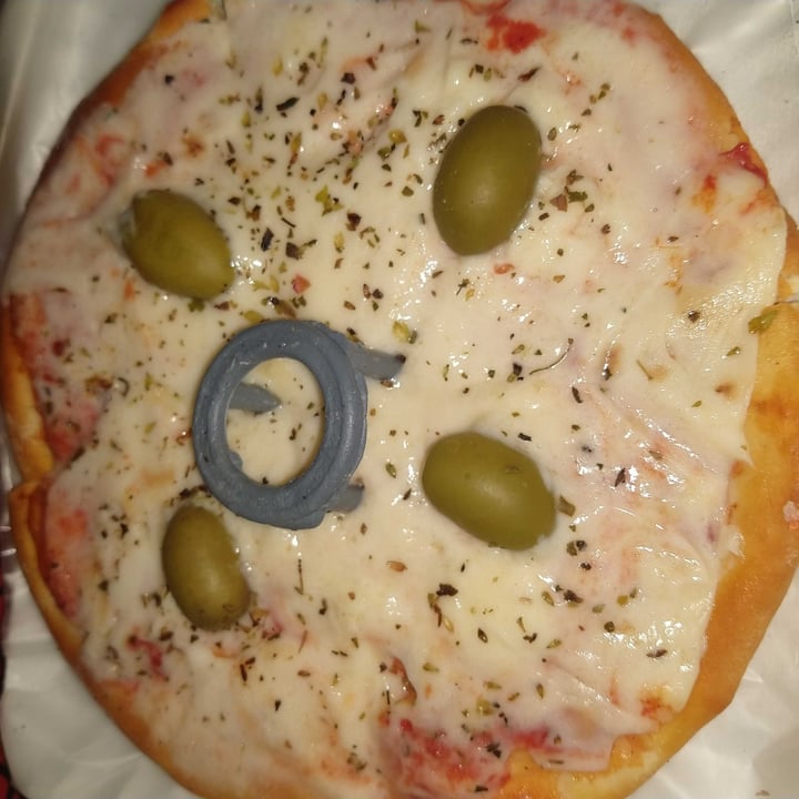 photo of Empanadas de 10 Pizza De Fugazzeta shared by @noebazualdo on  24 Sep 2020 - review