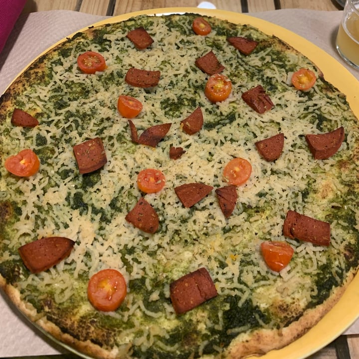 photo of Dolce Pizza y Los Veganos Pizza pesto shared by @haykayfro on  15 Oct 2022 - review