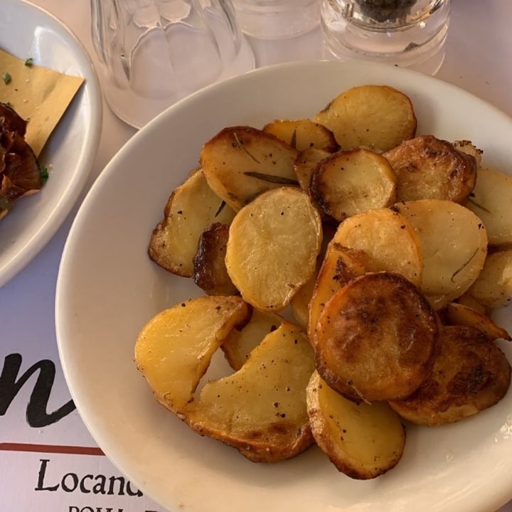 photo of Tonnarello patate al forno al rosmarino shared by @greenforourplanet on  14 Jul 2022 - review