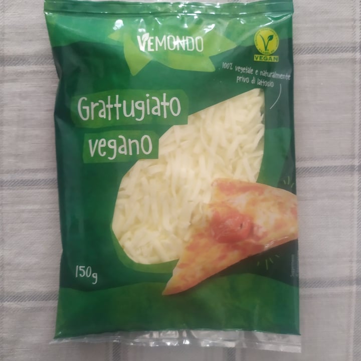photo of Vemondo  Grattugiato Vegano shared by @caderefelici on  01 Sep 2022 - review