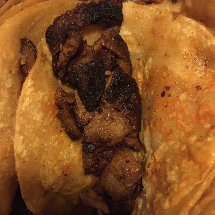 photo of La Garnacha Azul Taco de bistec shared by @ximenamachete on  02 Nov 2020 - review