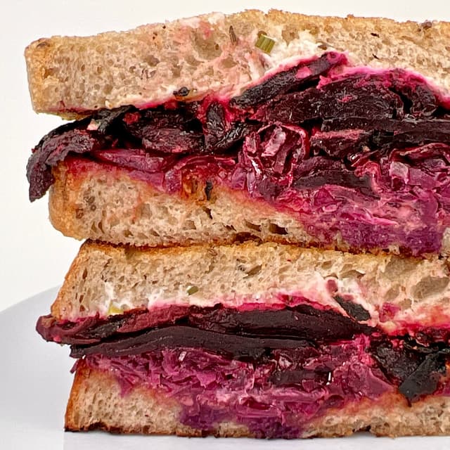 菜肴“Koji Beet Reuben”的照片