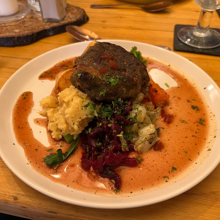 photo of Rose and Crown Harpley Mushroom Roast shared by @shauny on  11 Jul 2022 - review