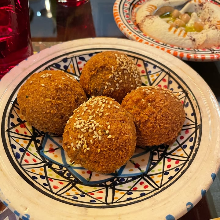 review photo of Fairouz - Centrale Falafel shared by @laletiz on 13 Apr 2022 - review