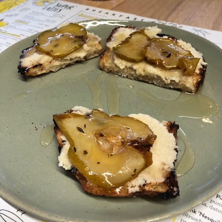 photo of Lexi's Healthy Eatery Ricotta & Pear Bruschetta shared by @farraho on  17 Oct 2020 - review