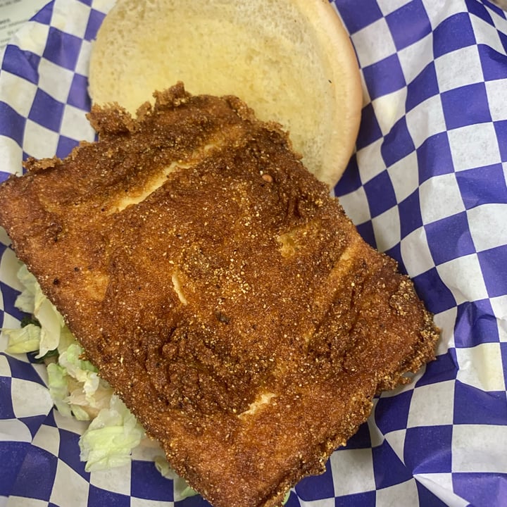 review photo of Vegan T'ease Fish sandwich shared by @vegan4life1991 on 16 Oct 2021 - review