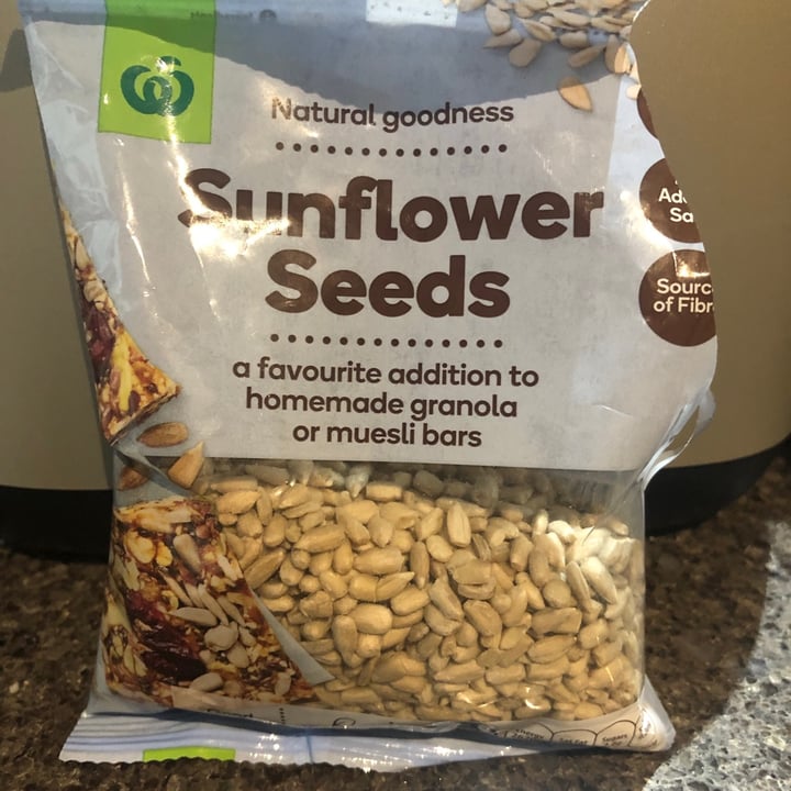 photo of Woolworths Sunflower Seeds shared by @min24 on  15 Aug 2021 - review