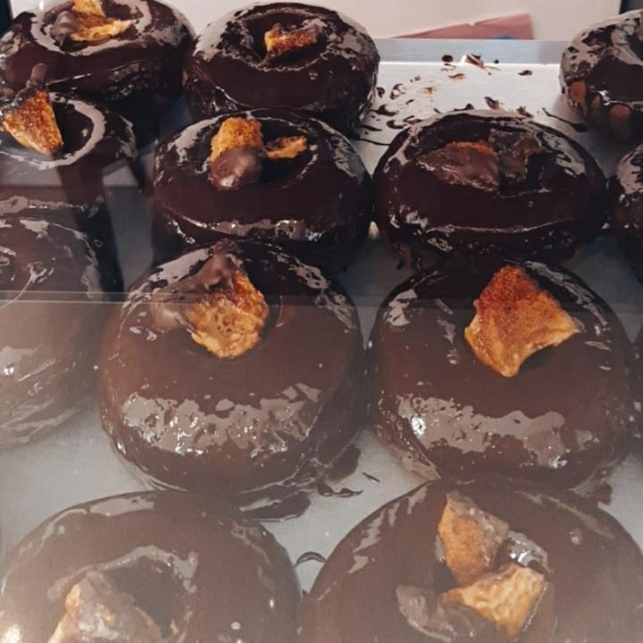 review photo of Grumpy & Runt | Little Deli & Donuts Chocolate Honeycomb shared by @chloekingdom on 02 Nov 2020 - review