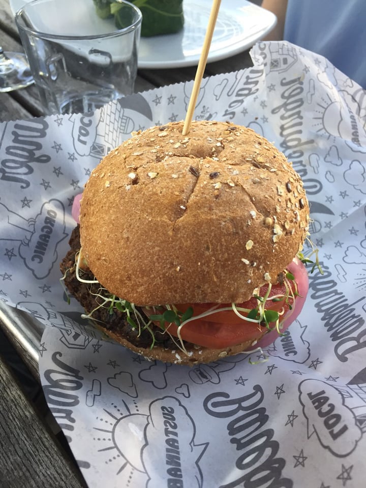 photo of Bareburger Guadalupe shared by @awinter141 on  23 Sep 2019 - review