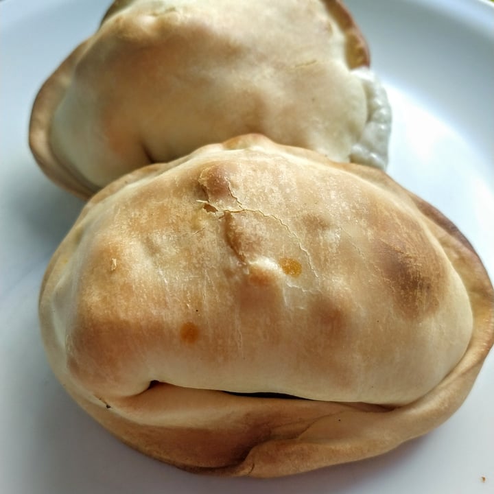 photo of Spika Lion - Tienda Vegana Empanada  De Jamón Y Queso shared by @ma-ga on  16 Aug 2020 - review