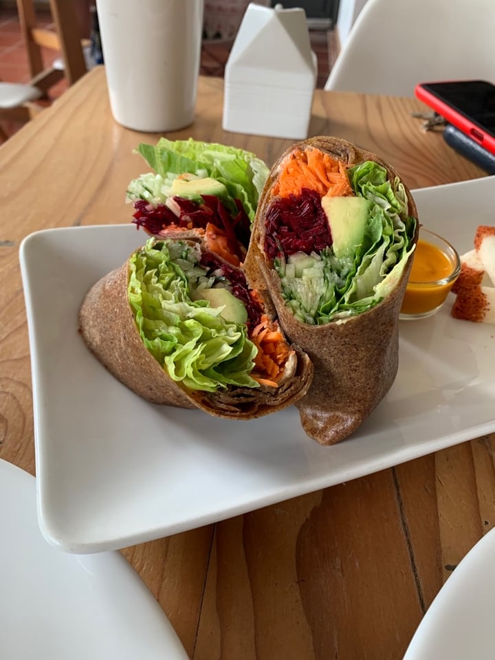 review photo of La Raíz De La Tierra Burrito crudivegano shared by @anaulloa on 29 Dec 2019 - review