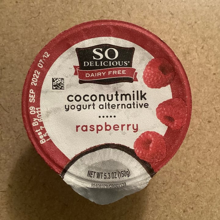 review photo of So Delicious Dairy Free coconutmilk yogurt alternative raspberry shared by @ohlilian on 18 Aug 2022 - review